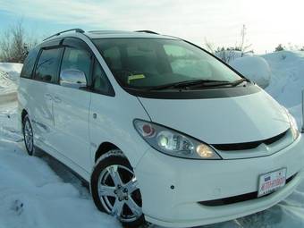 2002 Toyota Estima Wallpapers
