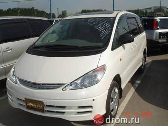 2002 Toyota Estima Images