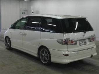 2002 Toyota Estima Photos
