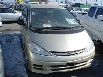 2002 Toyota Estima Pictures