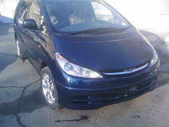 2002 Toyota Estima Pictures