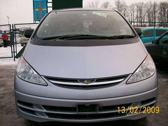 2002 Toyota Estima Images