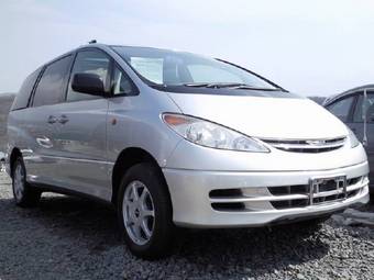 2002 Toyota Estima Pictures