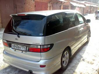 2002 Toyota Estima Images