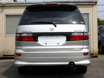 2002 Toyota Estima Pictures