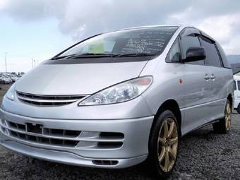 2002 Toyota Estima Pics