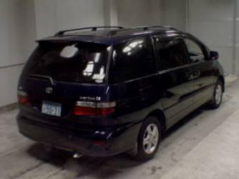 2002 Toyota Estima Pics