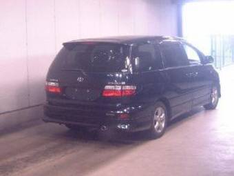 2002 Toyota Estima Photos