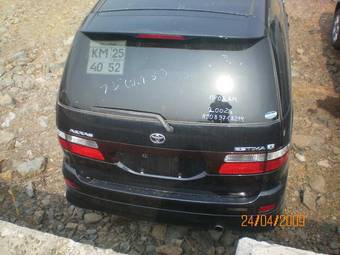 2002 Toyota Estima Images