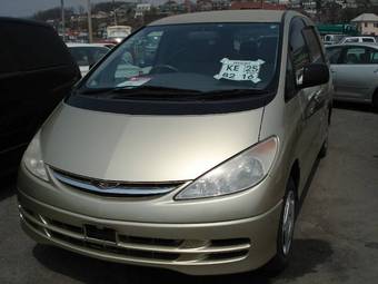 2002 Toyota Estima Pictures