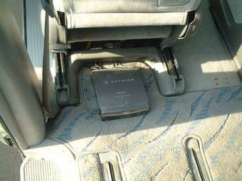 2002 Toyota Estima Pictures