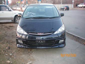2002 Toyota Estima Pictures