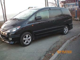 2002 Toyota Estima Photos