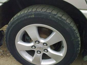 2002 Toyota Estima Pictures