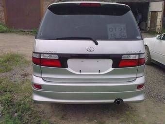 2002 Toyota Estima Photos