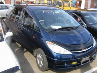 2002 Toyota Estima Pictures