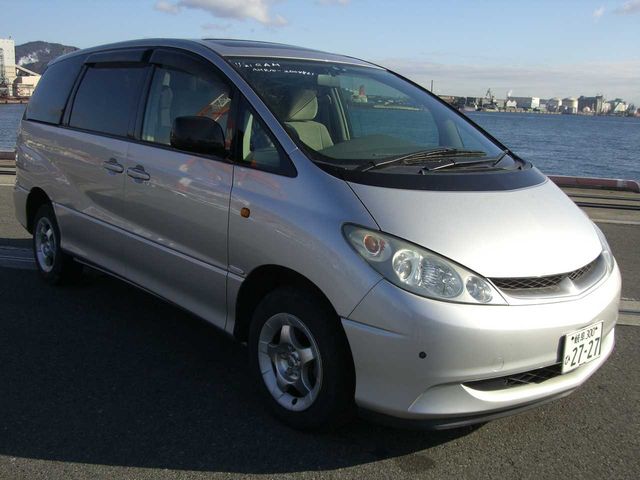 2003 Toyota Estima