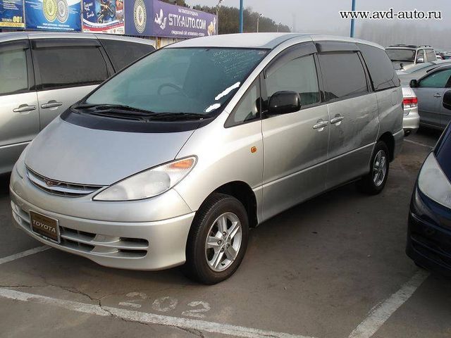 2003 Toyota Estima