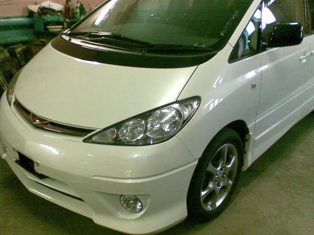 2003 Toyota Estima