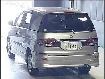 2003 Toyota Estima Pictures