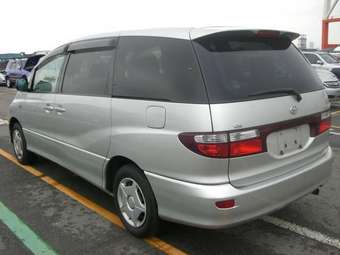 2003 Toyota Estima Pictures