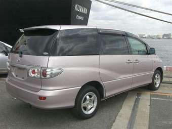 2003 Toyota Estima Pictures