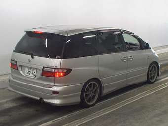 2003 Toyota Estima Wallpapers