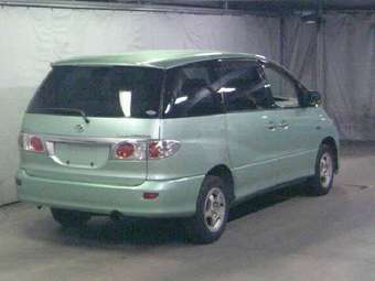 2003 Toyota Estima Wallpapers