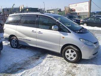 2003 Toyota Estima Pics
