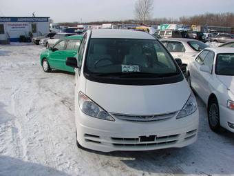 2003 Toyota Estima Wallpapers