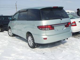 2003 Toyota Estima Photos