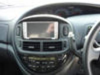 2003 Toyota Estima Images