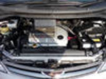 2003 Toyota Estima Pictures