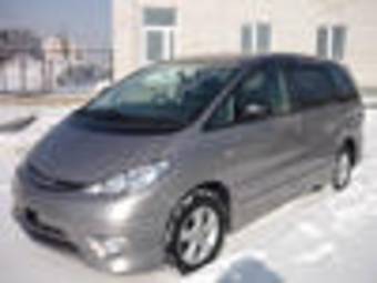 2003 Toyota Estima Photos