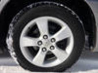 2003 Toyota Estima Photos