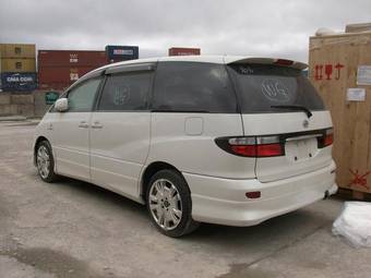 2003 Toyota Estima Pictures