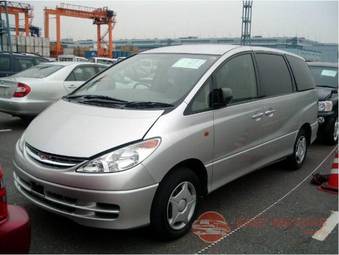 2003 Toyota Estima Pictures