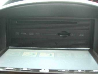 2003 Toyota Estima Pictures