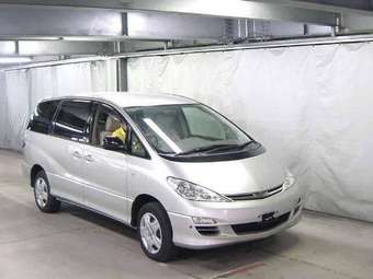 2004 Toyota Estima Photos