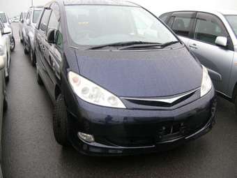 2004 Toyota Estima Wallpapers