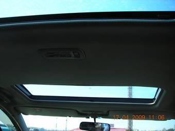 2004 Toyota Estima Pics