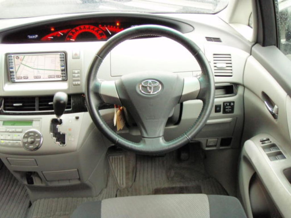 2006 Toyota Estima