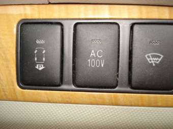 2006 Toyota Estima Pictures