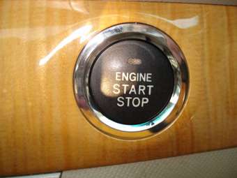 2006 Toyota Estima Pictures