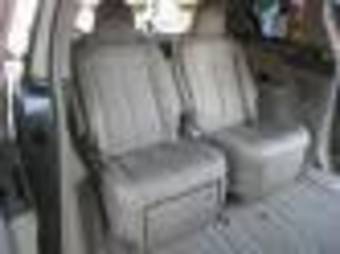 2006 Toyota Estima Photos