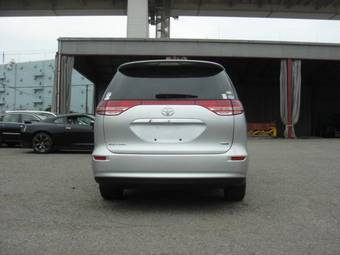 2006 Toyota Estima Photos