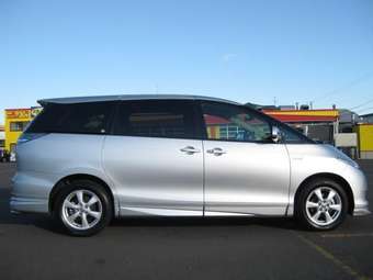 2007 Toyota Estima Pictures