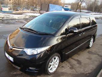 2007 Toyota Estima Photos