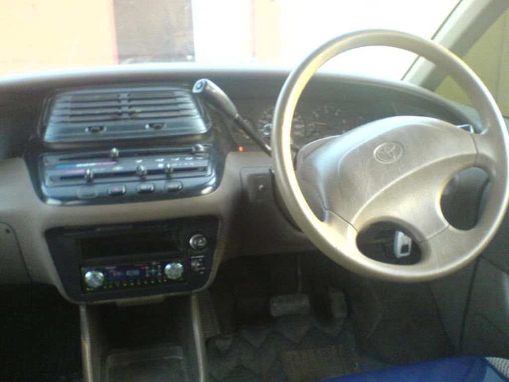 1995 Toyota Estima Emina
