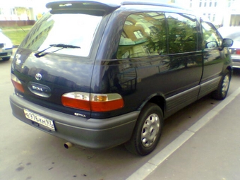 Toyota Estima Emina